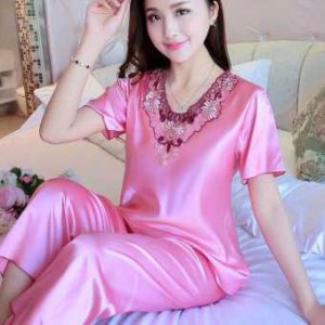 （พร้อนส่ง）ชุดนอนแฟชั่นเกาหลี，Womenผ้าซาติน，เสื้อแขนสั้น+กางเกงขายาว